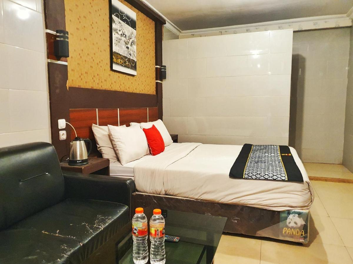 Oyo 822 Hotel Mukti Jaya Пурвокерто Екстер'єр фото