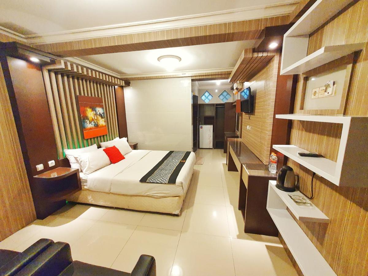 Oyo 822 Hotel Mukti Jaya Пурвокерто Екстер'єр фото